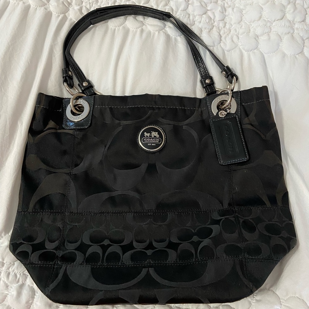 Practically new coach bag turquoise liner